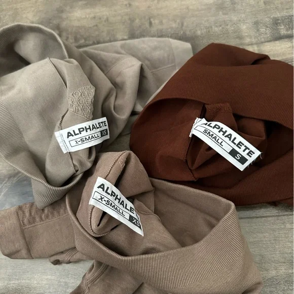 Alphalete contour shorts - Picture 3 of 3